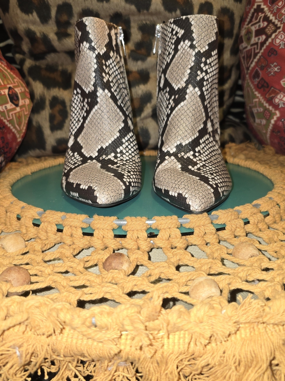 Nine West Finny Ankle Boot Bootie Black White Taupe Snake 7.5